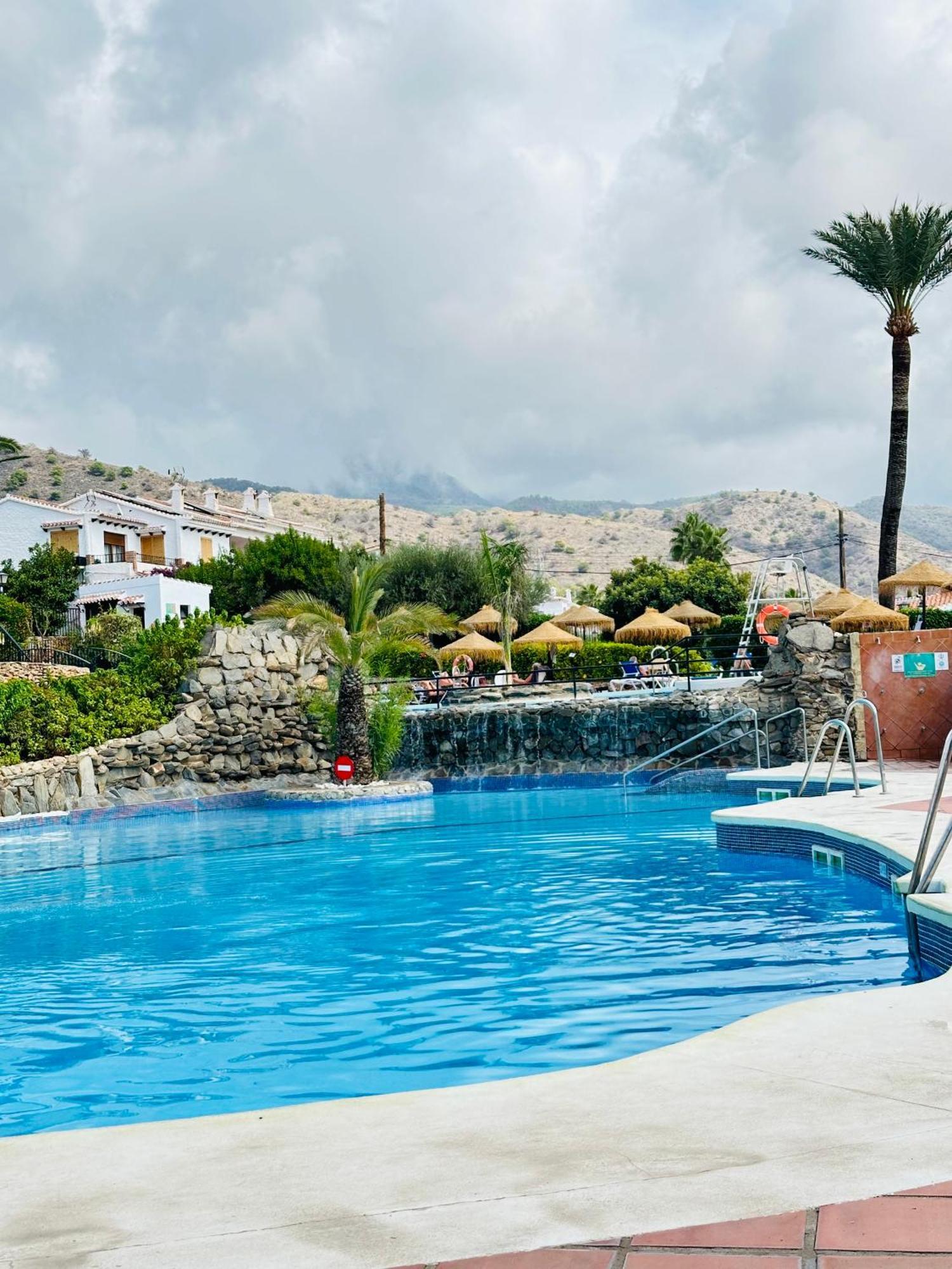 Right By The Pool Area In Capistrano Village! Nerja Luaran gambar