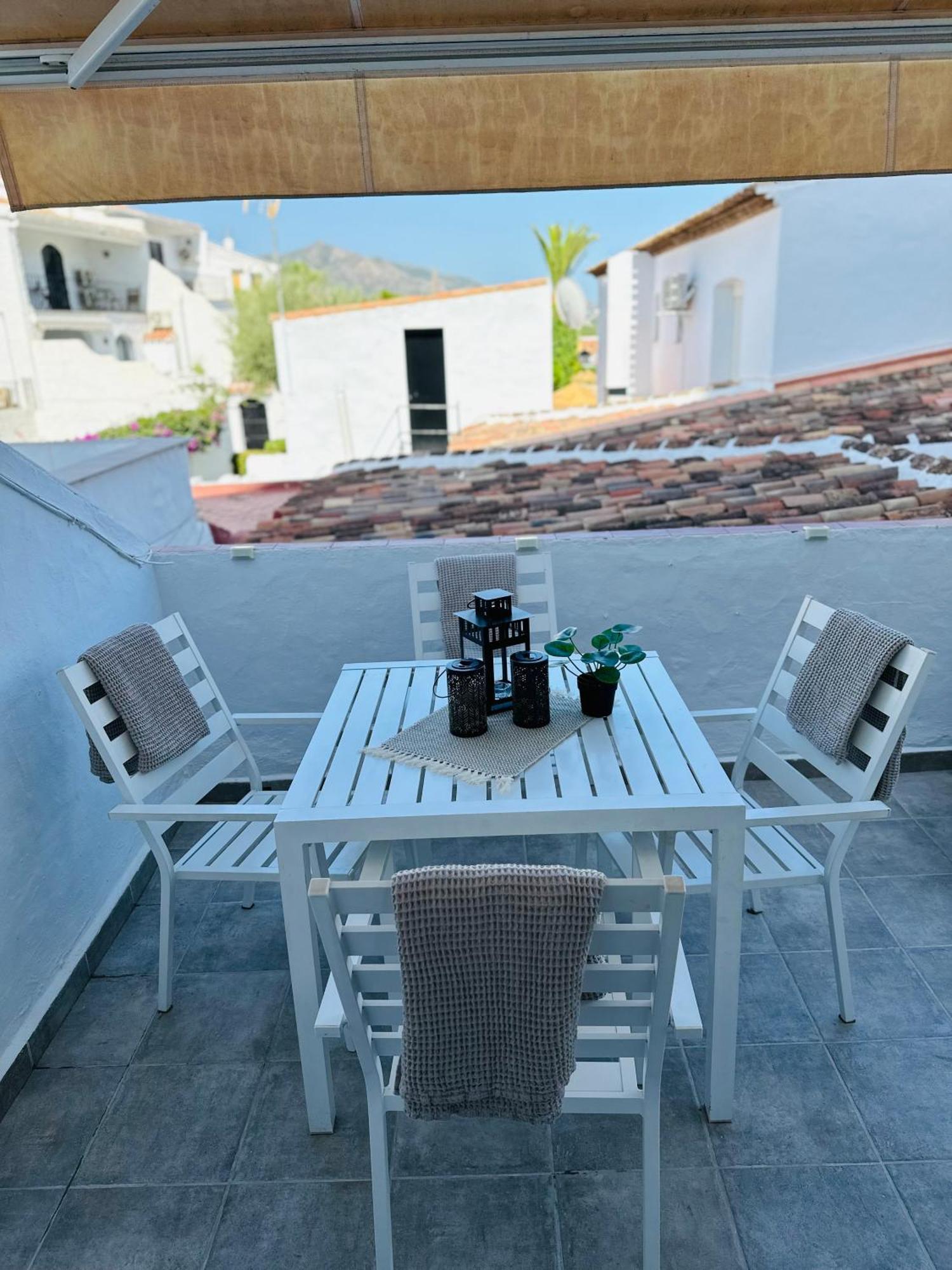 Right By The Pool Area In Capistrano Village! Nerja Luaran gambar